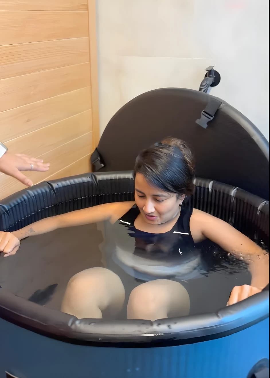 Contrast therapy session R3BOOT Mumbai