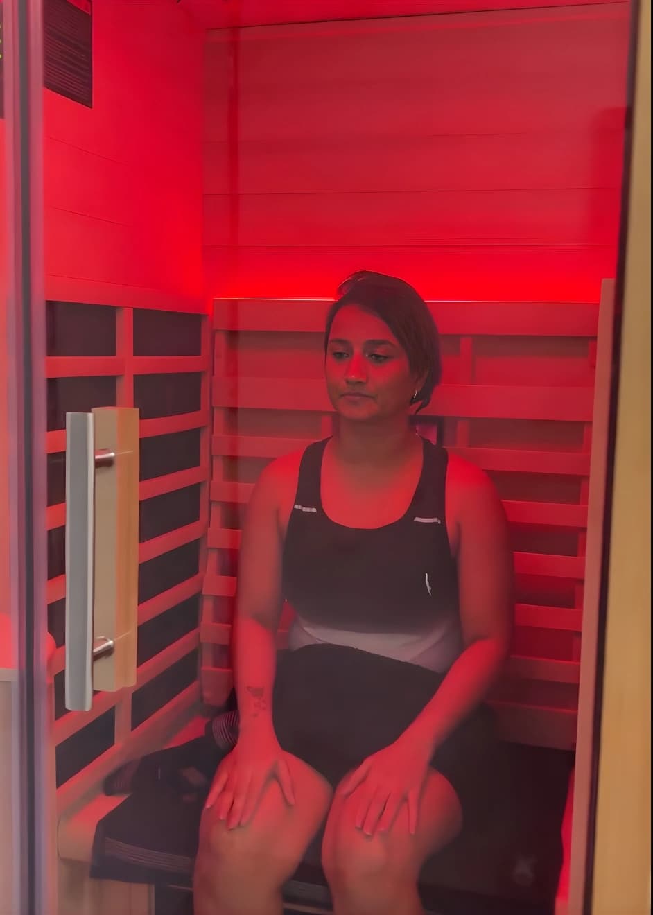 Infrared sauna contrast therapy session R3BOOT Mumbai